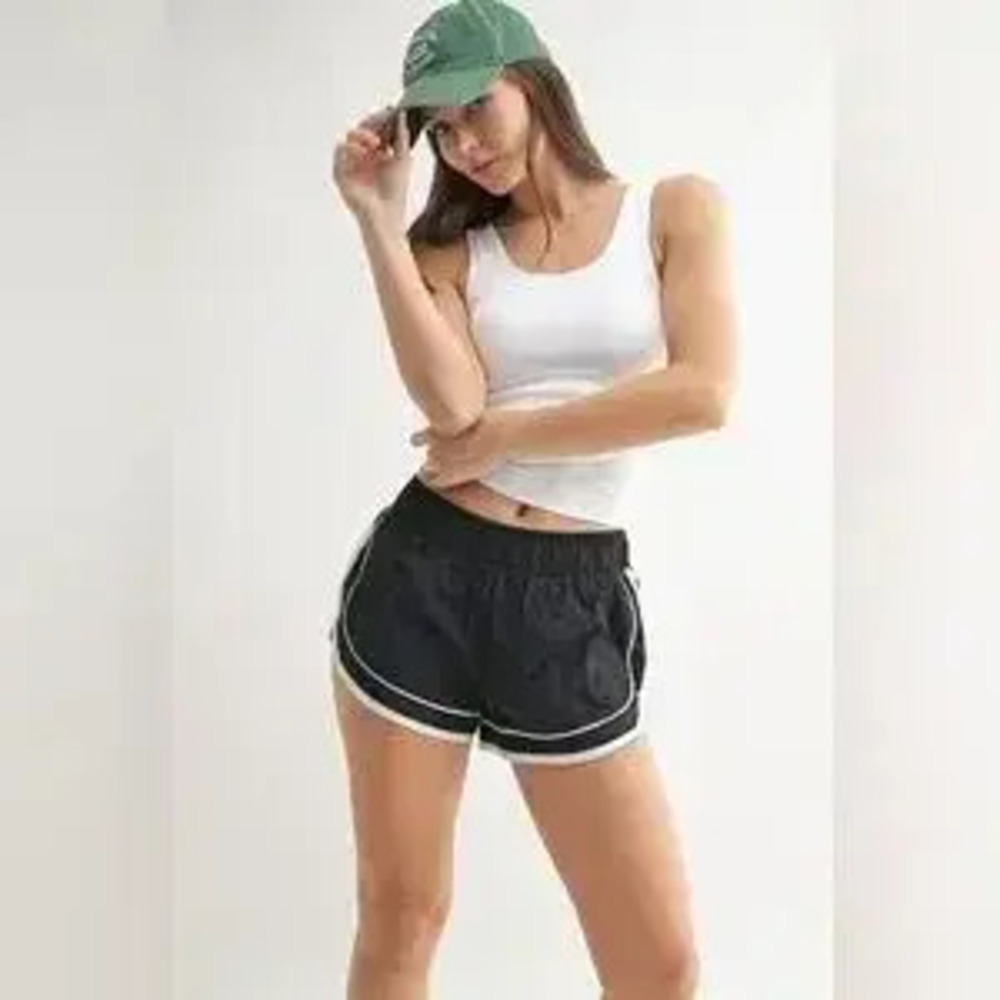 MONO B Classic Seamless Ribbed Tank - Picture 1 of 4